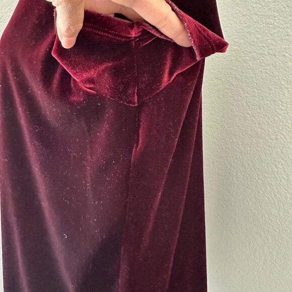 Abercrombie & Fitch Burgundy Velvet Crew Neck Blouse Short Sleeve Sz M - Picture 7 of 10